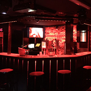 Picture of L'Impact bar 1st full naked cruising bar in Paris